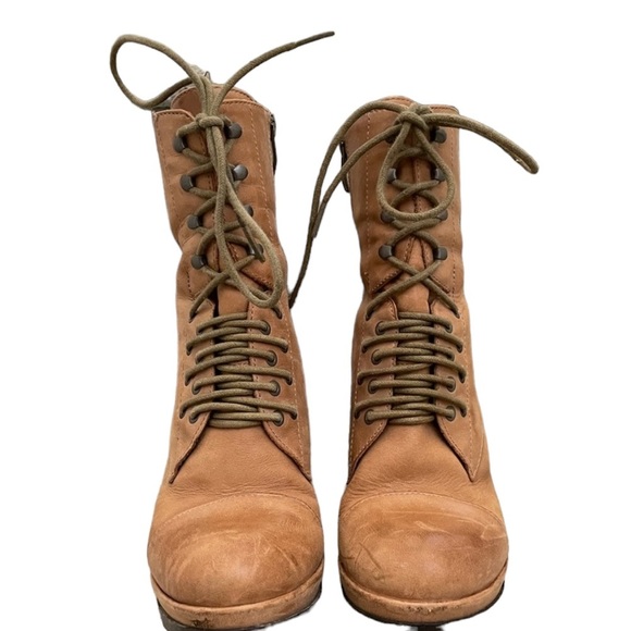 Vince Camuto VC-Suni Leather Lace Up Wedge Heel Platform Ankle Booties, sz 38 - Picture 2 of 3